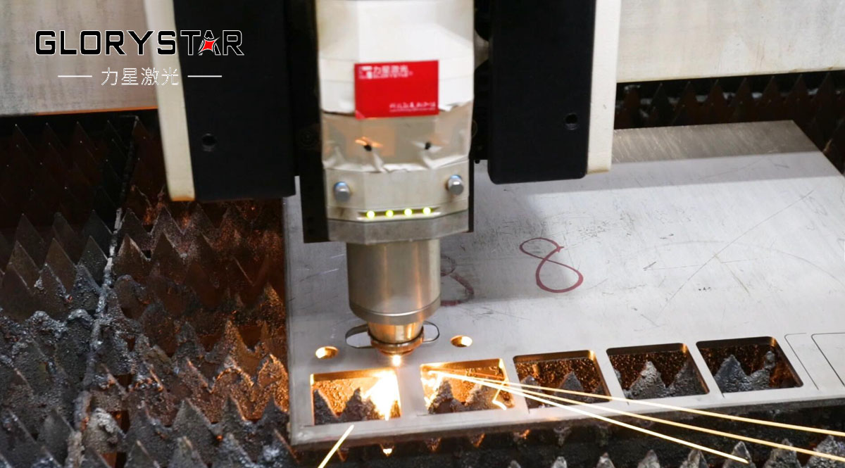 光纖激光切割機(jī)的切割氣體及壓力選擇解析 光纖激光切割機(jī)的切割氣體及壓力選擇解析