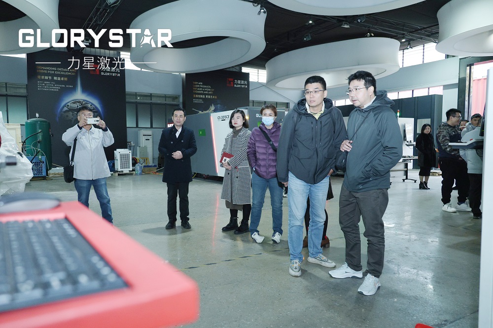 泰國客戶蒞臨力星激光,開啟萬瓦設備合作之旅 泰國客戶蒞臨力星激光,開啟萬瓦設備合作之旅