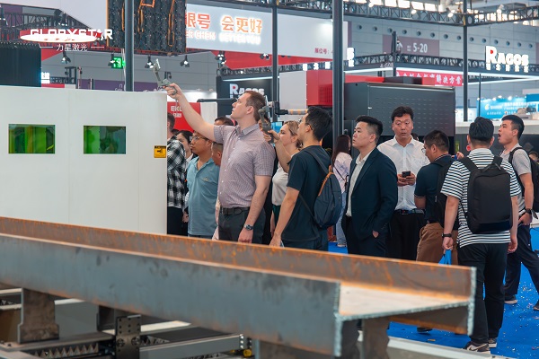 NS-12020H 型鋼激光二次加工自動(dòng)化線首發(fā)成功,火爆熱銷! NS-12020H 型鋼激光二次加工自動(dòng)化線首發(fā)成功,火爆熱銷!