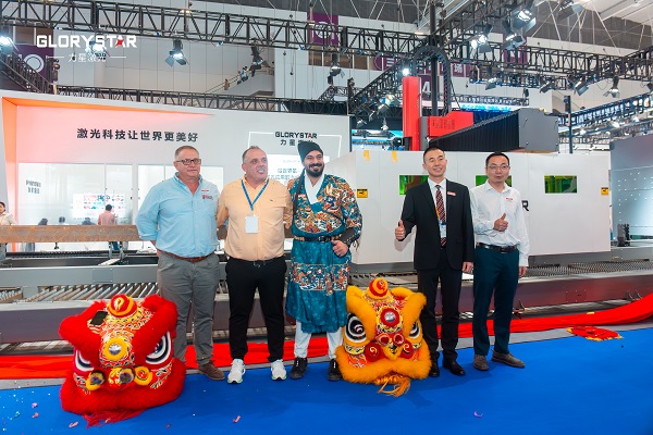 NS-12020H 型鋼激光二次加工自動(dòng)化線首發(fā)成功,火爆熱銷! NS-12020H 型鋼激光二次加工自動(dòng)化線首發(fā)成功,火爆熱銷!