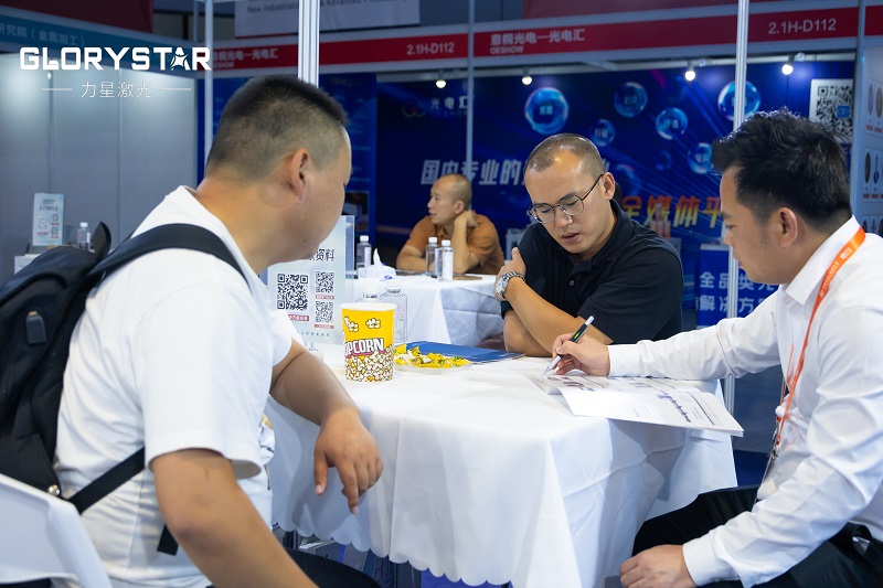 力星激光2024上海工博會捷報頻傳！再獲30000瓦高功率設備簽單！