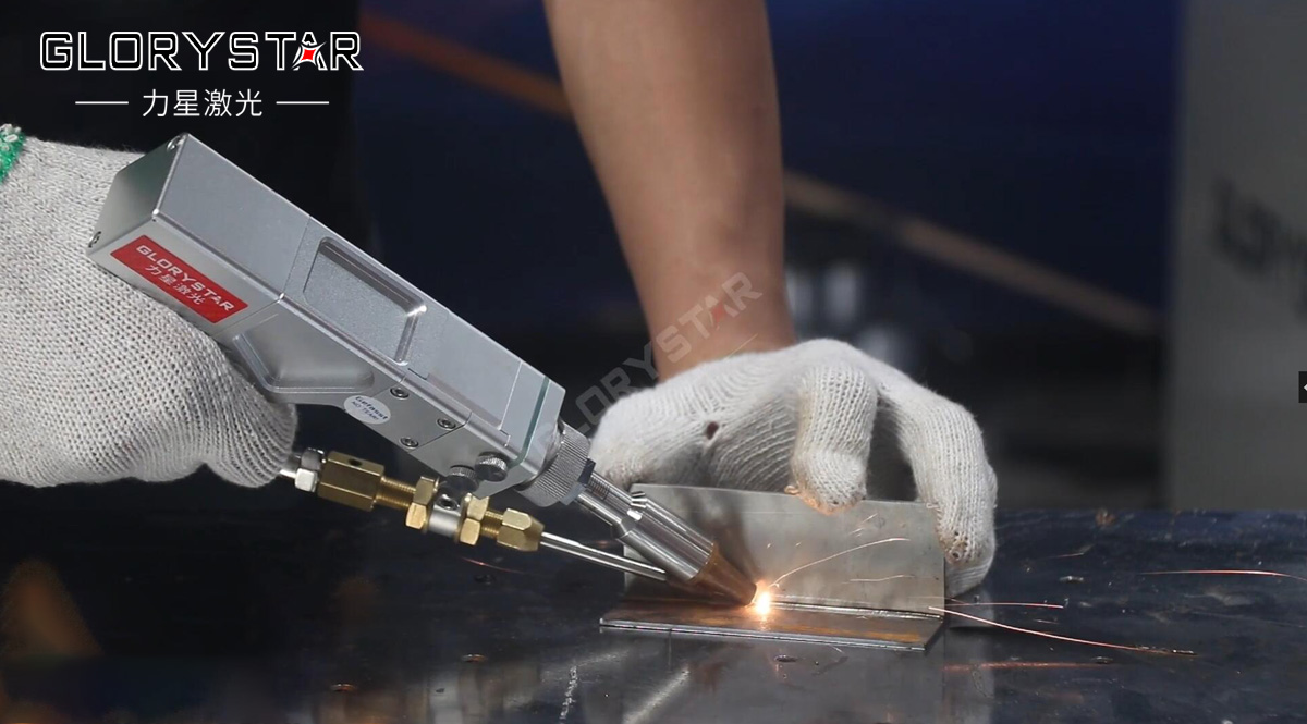 激光焊接對(duì)比傳統(tǒng)焊接的區(qū)別及優(yōu)勢有哪些? 激光焊接對(duì)比傳統(tǒng)焊接的區(qū)別及優(yōu)勢有哪些?