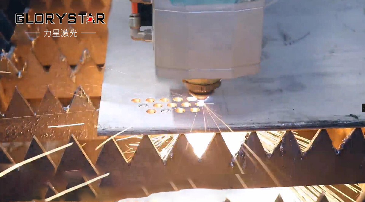 激光切割機(jī)切割圓點(diǎn)需要注意什么? 激光切割機(jī)切割圓點(diǎn)需要注意什么?