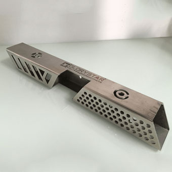 ???三卡盤激光切管機(jī) ???三卡盤激光切管機(jī)