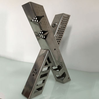 ???三卡盤激光切管機(jī) ???三卡盤激光切管機(jī)